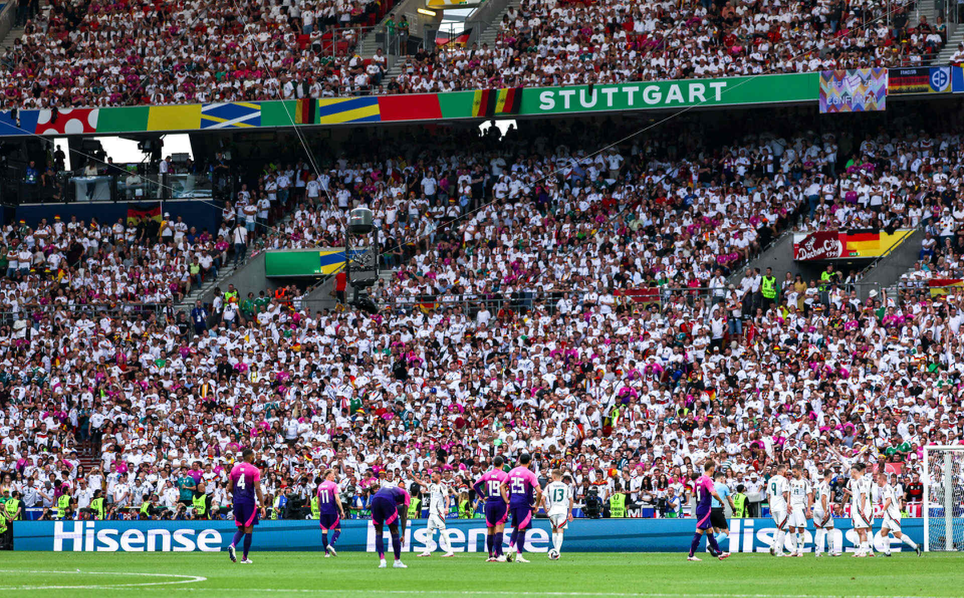 德国迎战匈牙利，两队实力均衡争夺胜利的简单介绍