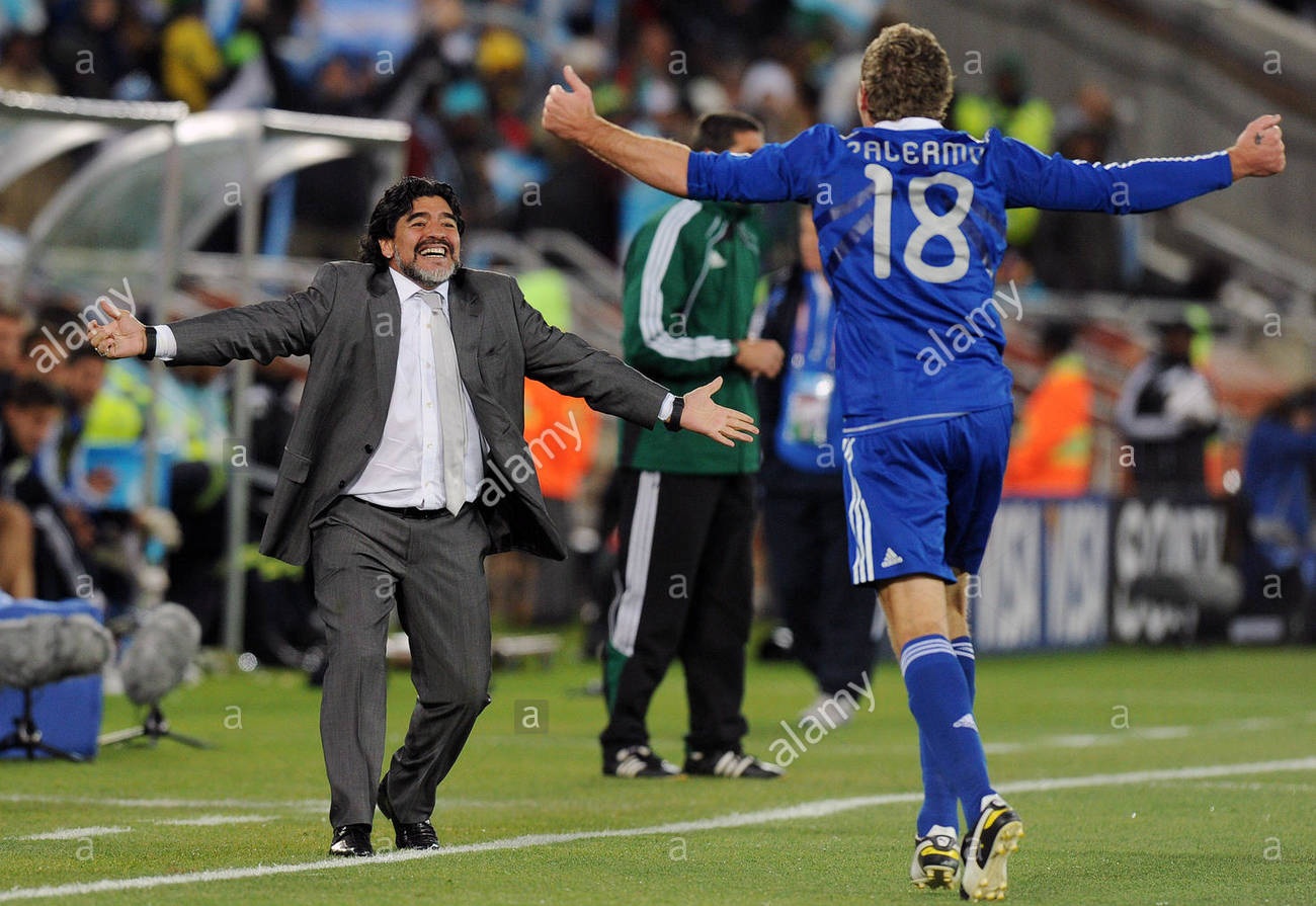 包含Ming迎来五赛季高光表现，美国队球迷沸腾！的词条