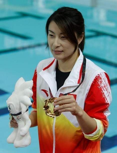  科维托娃回归赛场，赛事规则更新首场状态亮眼，利物浦观众沸腾！